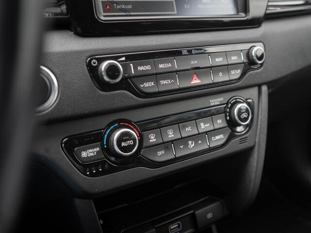 KIA e-Niro ExecutiveLine 64 kWh | Stoel en stuur verwarming | Navigatie | Apple/Android auto |