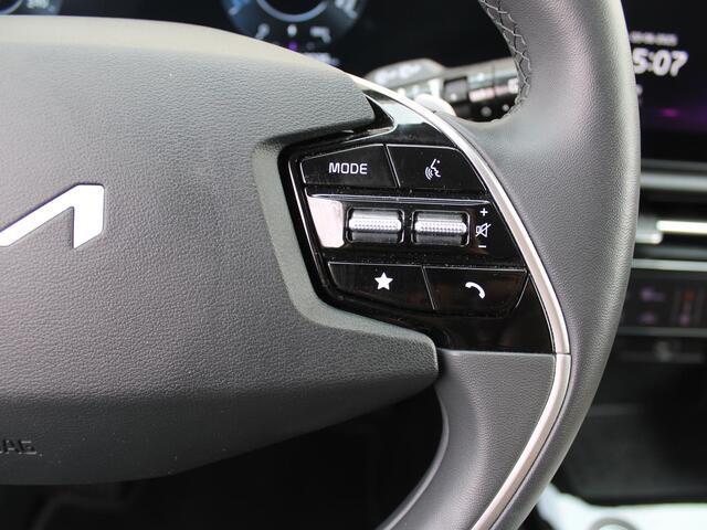 KIA e-Niro EV Edition Advanced 64.8 kWh | Stuur-/stoelverwarming | Elektr. stoelverstelling | Camera | Cruise adapt. | 17"LM | Clima |