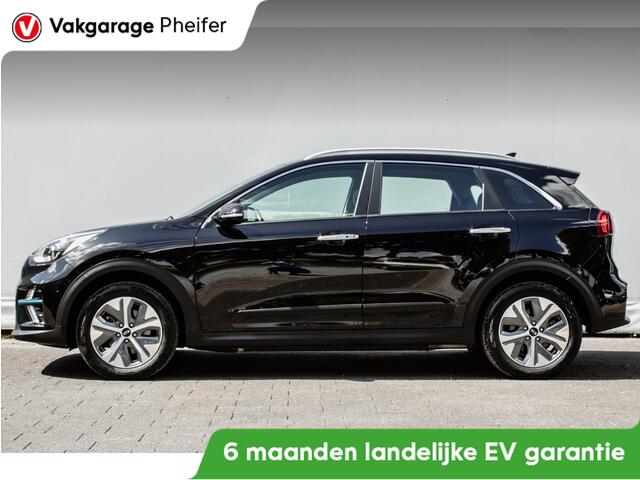 KIA e-Niro DynamicLine 64 kWh 3-Fase/ Camera/ Facelift/ Stoel-stuurverwarming/ Carplay/ Navigatie/ Half leer/ Dab/ Adapt. cruise