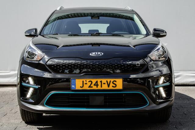 KIA e-Niro DynamicLine 64 kWh 3-Fase/ Camera/ Facelift/ Stoel-stuurverwarming/ Carplay/ Navigatie/ Half leer/ Dab/ Adapt. cruise