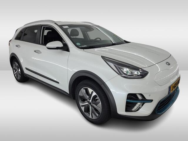 KIA e-Niro ExecutiveLine 64 kWh (204 PK) 1e-Eig. & Dealer-Onderh. BOVAG-Garantie. NL-Auto.