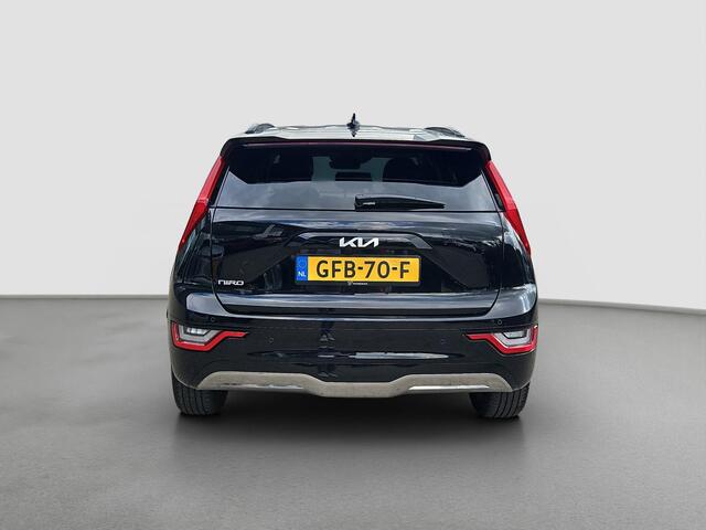 KIA e-Niro EV Edition Advanced 64.8 kWh | Prijs incl. vooraftrek 2000.- inruilpremie | Navigatie | Camera | Cruise|| Lederen bekleding | Stoel- en Stuurverwarming | Dodehoekassistentie |