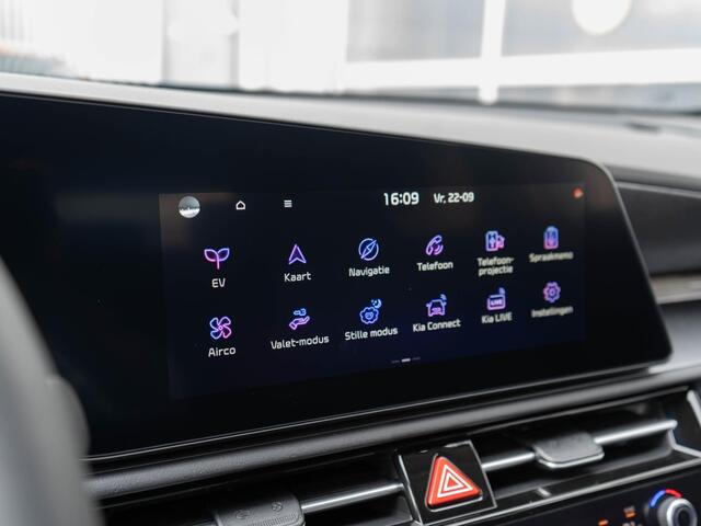 KIA e-Niro EV Plus 64.8 kWh | OP VOORRAAD | DIRECT RIJDEN | Navigatie | Carplay | Adapt. Cruise | Climate | Keyless | Camera