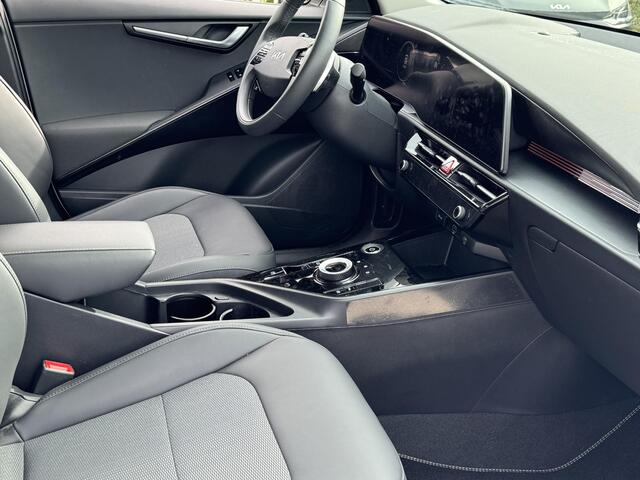 KIA e-Niro EV DynamicLine 64.8 kWh | cruise control | Apple carplay/Android auto | Achteruitrij camera | Parkeersensoren |