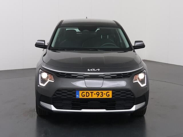 KIA e-Niro EV Light Edition 64.8 kWh | Navigatie | Climate Control | Lm velgen | Parkeersensoren | Parkeercamera |