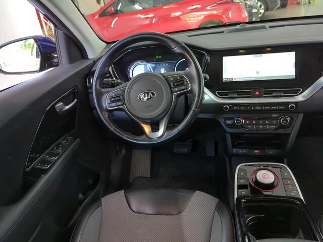 KIA e-Niro DYNAMICPLUSLINE 64KWH/3 FASE LADEN/ACARPLAY/HLEER/FABRIEKSGARANTIE