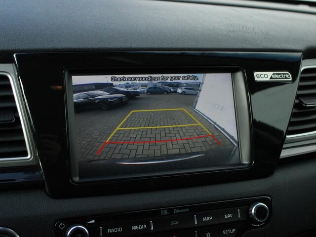 KIA e-Niro ExecutiveLine 64 kWh NL AUTO | SOH 100% | LEDER |