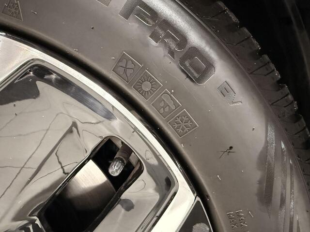 KIA e-Niro EV Edition Advanced 64.8 kWh Stoel en stuur verwarming, Navigatie, Camera.