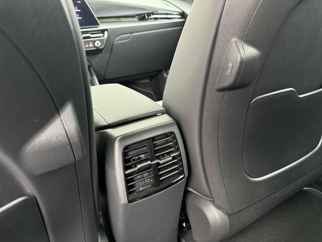 KIA e-Niro EV Light Advanced 64.8 kWh | Stoel verwarming | Apple Carplay/Android Auto | Navigatie | Keyless Entry |