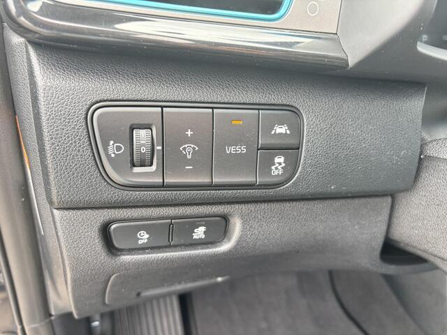 KIA e-Niro DynamicLine 64 kWh Trekhaak, Navigatie, Adaptieve Cruise control, Achteruitrijcamera, Historie aanwezig!