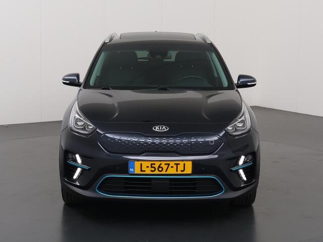 KIA e-Niro ExecutiveLine 64 kWh | Panoramadak | Lederen Bekleding | JBL Audio | Dodehoekdetectie | Stoel/Stuurwielverwarming | Stoelventilatie | Elektrisch bedienbare bestuurdersstoel met geheugenfunctie
