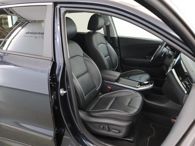 KIA e-Niro ExecutiveLine 64 kWh | Panoramadak | Lederen Bekleding | JBL Audio | Dodehoekdetectie | Stoel/Stuurwielverwarming | Stoelventilatie | Elektrisch bedienbare bestuurdersstoel met geheugenfunctie
