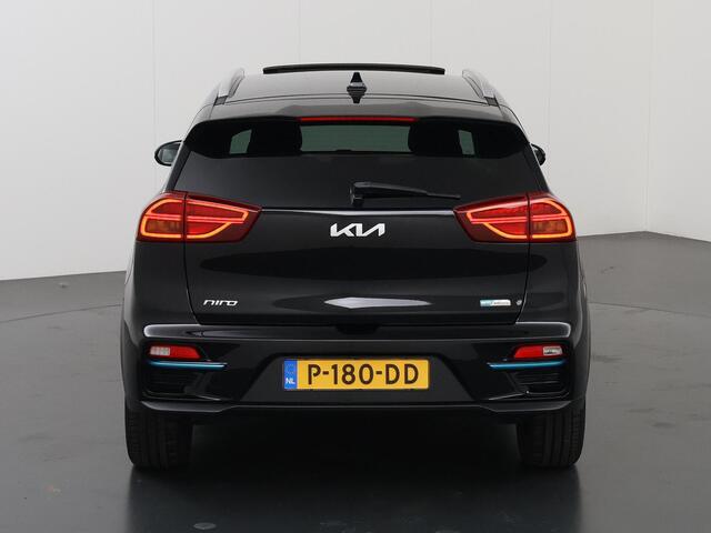 KIA e-Niro DynamicPlusLine 64 kWh | Panoramadak | Stoel/Stuurwielverwarming | Adaptieve Cruise Control | Keyless Go | LED Koplampen |