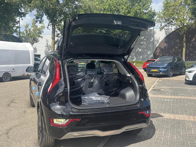 KIA e-Niro EV AIR VAN: 43.990,- VOOR: 35.877,- UW HERFSTVOORDEEL: 8.023,- EURO | NIEUWE AUTO! | VOLLEDIGE KIA GARANTIE VAN TOEPASSING