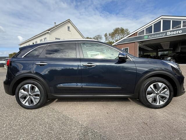 KIA e-Niro DynamicPlusLine 64 kWh 3-Fase, Schuif-/kanteldak, Navi, Camera