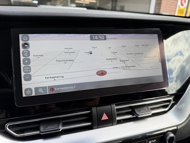 KIA e-Niro DynamicPlusLine 64 kWh 3-Fase, Schuif-/kanteldak, Navi, Camera