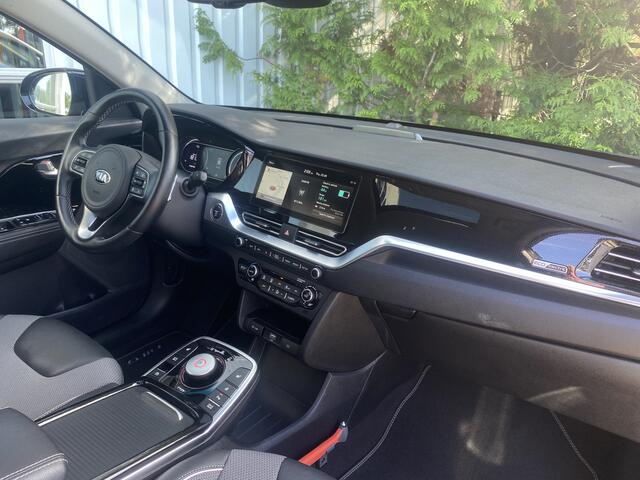 KIA e-Niro DynamicPlusLine 64 kWh Schuifdak, Winterpakket, Rijklaar met beurt & garantie!