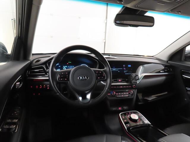 KIA e-Niro EXECUTIVELINE 64 KWH I FASE 3 I ACCU = 100% I P-CAMERA I ADAPT. CRUISE CONTROL