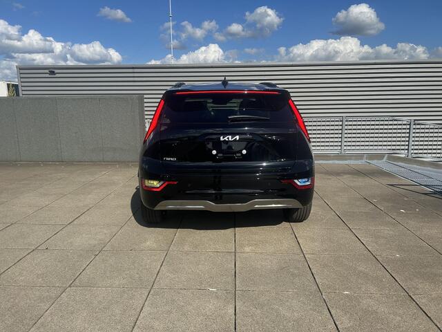 KIA e-Niro EV ExecutiveLine 64.8 kWh ACHTERUITRIJCAMERA / LED / NAVIGATIE / KEYLESS