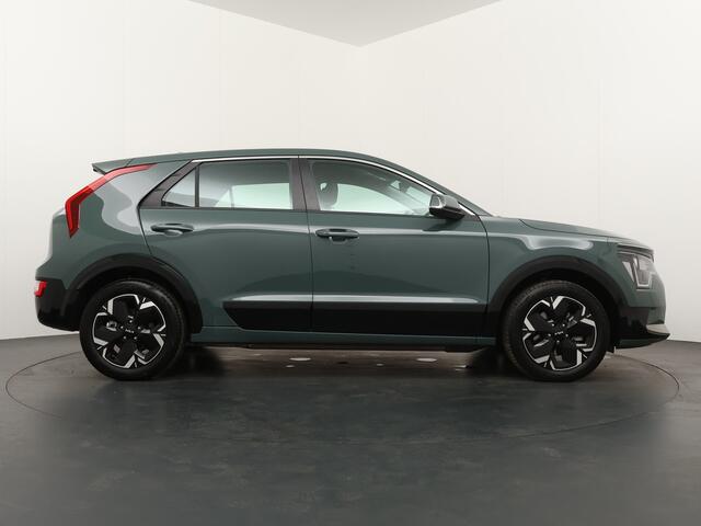 KIA e-Niro EV DynamicLine 64.8 kWh - SOH 98,3% - Navigatie - Apple Carplay/Android Auto - Parkeersensoren voor en achter - Fabrieksgarantie tot 05-2029