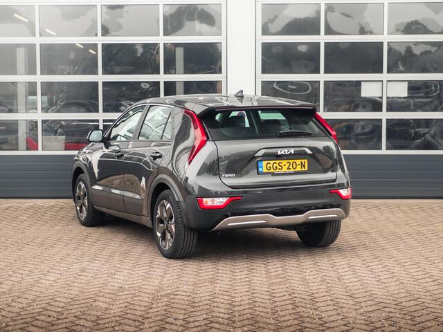 KIA e-Niro EV Light Edition 64.8 kWh | Navigatie | Achteruitrijcamera | Airco | Cruise control Adaptieve |