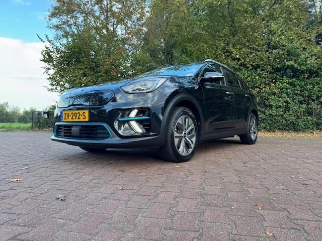 KIA e-Niro EXECUTIVELINE 64KWH LEER/ACARPLAY/FABRIEKSGARANTIE