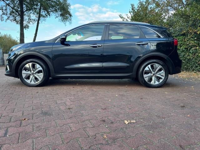 KIA e-Niro EXECUTIVELINE 64KWH LEER/ACARPLAY/FABRIEKSGARANTIE