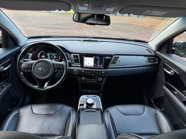 KIA e-Niro EXECUTIVELINE 64KWH LEER/ACARPLAY/FABRIEKSGARANTIE