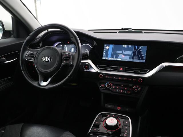 KIA e-Niro DynamicLine 64 kWh | Trekhaak | Adaptieve Cruise Control | Navigatie | Parkeercamera | Climate Control |