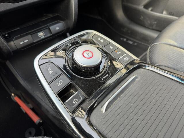 KIA e-Niro ExecutiveLine 64 kWh*Fase 3*LED*ACC*EXPORTPRIJS*