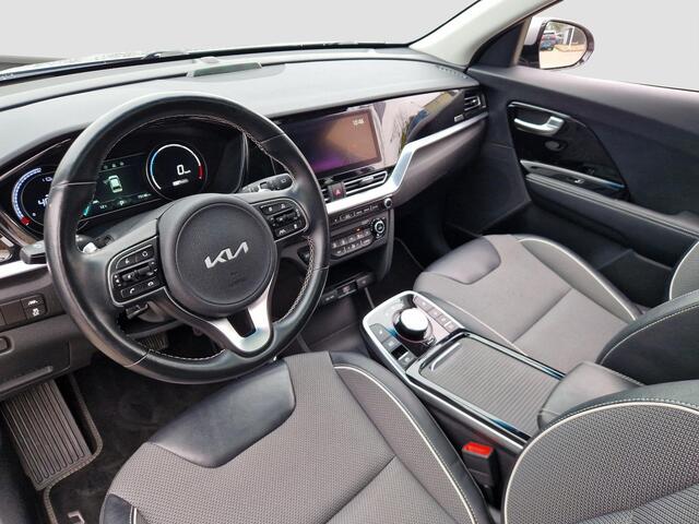KIA e-Niro DynamicPlusLine 64 kWh | Open dak | Stoelverwarming | Key-Less | LED |
