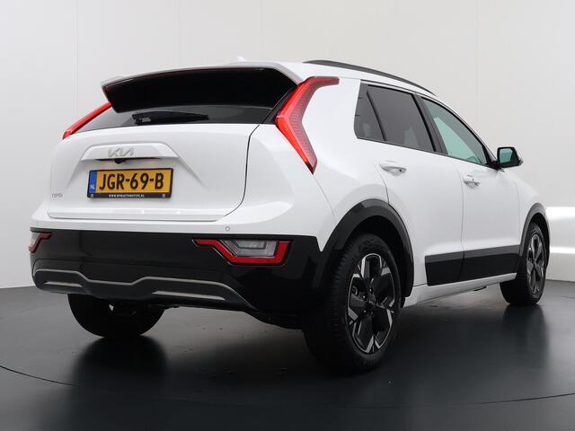 KIA e-Niro EV E-Niro Business 64kWh | BETREFT NIEUWE AUTO | VOLLEDIGE KIA GARANTIE VAN TOEPASSING| CAMERA| STOEL/ STUURVERWARMING| ADAP. CRUISE