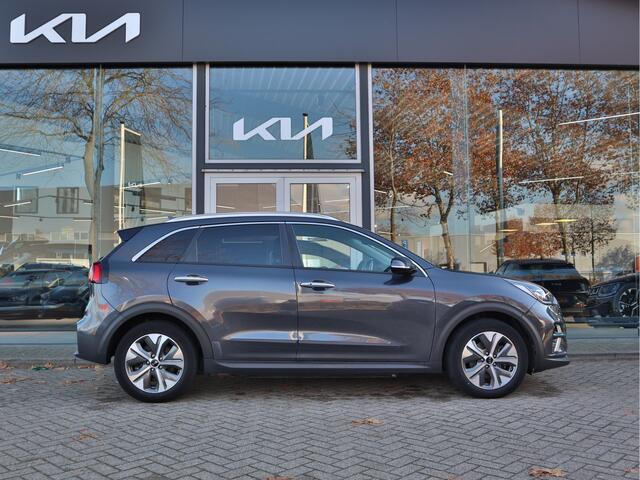 KIA e-Niro ExecutiveLine 64 kWh | Cruise Control Adaptief | Trekhaak | Camera | Leder | Stoelverwarming | Tot 10Jr. Kia-Garantie |