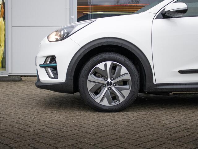 KIA e-Niro DynamicLine 64 kWh | Keyless | Camera | Navigatie | Carplay | DAB+ |