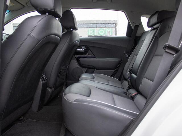 KIA e-Niro DynamicLine 64 kWh | Keyless | Camera | Navigatie | Carplay | DAB+ |