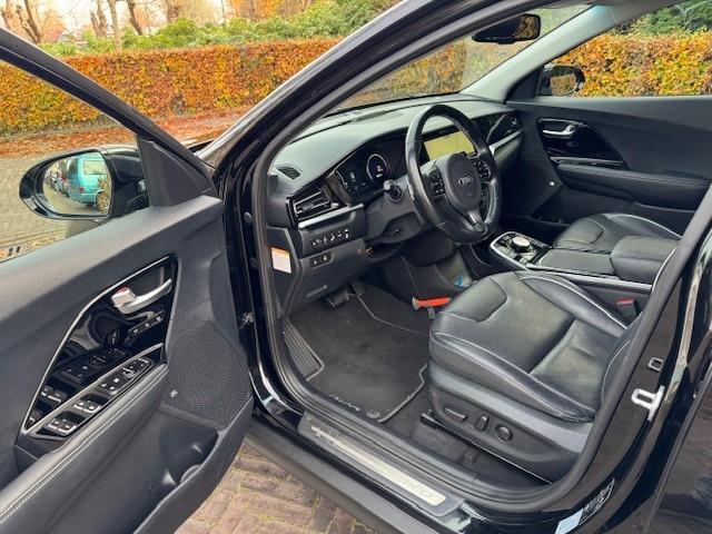 KIA e-Niro EXECUTIVELINE 64KWH SOH100%/3 FASEN/ACARPLAY/LEER/FABRIEKSGARANTIE