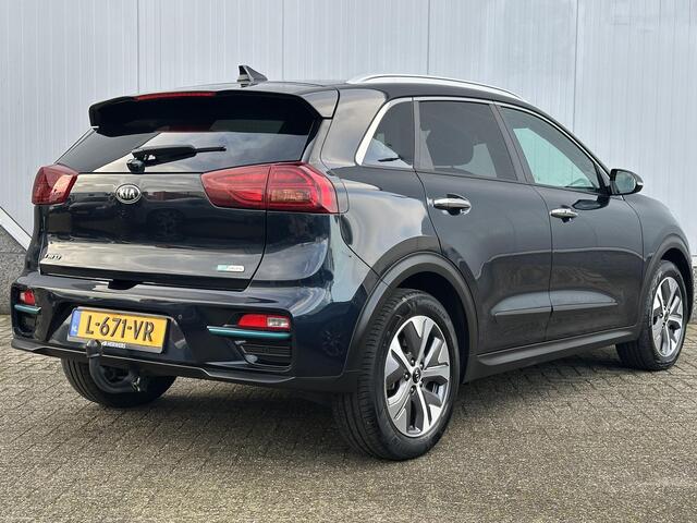 KIA e-Niro DynamicPlusLine 64 kWh / Schuif-kanteldak / Trekhaak / Wamtepomp / 3fase /