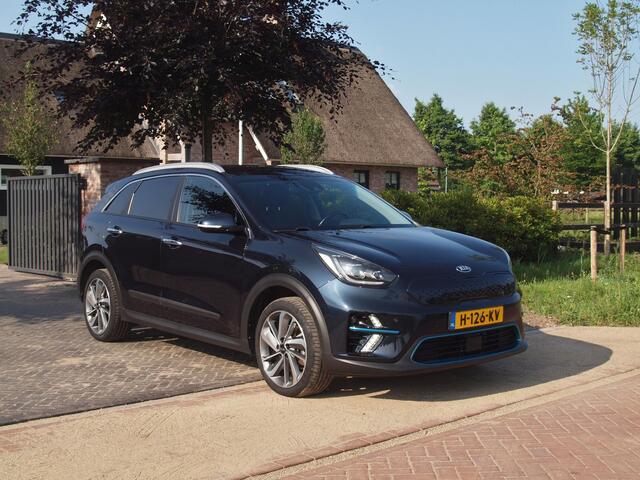 KIA e-Niro ExecutiveLine 64 kWh | Camera | Apple Carplay | Cruise Control | JBL | Leer |
