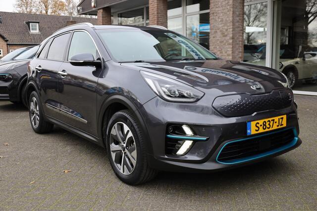 KIA e-Niro ComfortLine 64 kWh TREKHAAK-AFN CAMERA CARPLAY HALF-LEER ELEC.STOEL DAB ADAPTIVE-CRUISE CLIMA NAVI 2XPDC 17''LMV