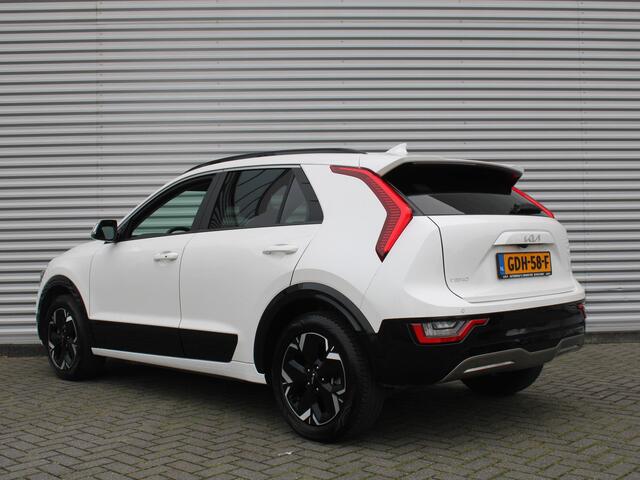 KIA e-Niro EV Edition Advanced 64.8 kWh | Stuur-/stoelverwarming | Elektr. stoelverstelling | Camera | Cruise adapt. | 17"LM | Clima | 17% bijtelling |