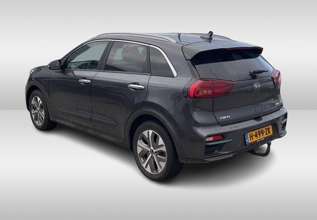 KIA e-Niro ExecutiveLine 64 kWh / Trekhaak / Camera / Leder / Keyless / Stoelventilatie / Navigatie / Dodehoek / DAB / Cruise Control