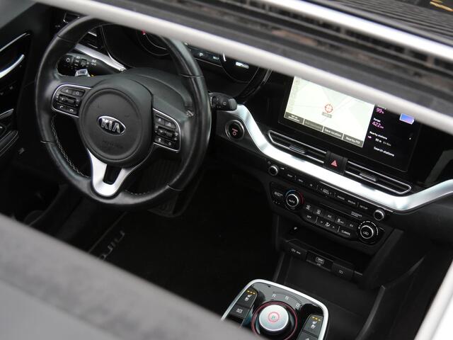 KIA e-Niro 64kWh 3-FASE/ SOH 100%/ EXECUTIVELINE/ SCHUIFDAK