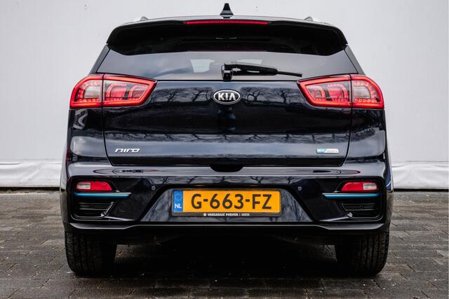 KIA e-Niro ExecutiveLine 64 kWh Schuifdak/ Stoel-stuurverwarming/ Leer/ Camera/ Navigatie/ Jbl/ Carplay/ Full led/ Adapt. cruise