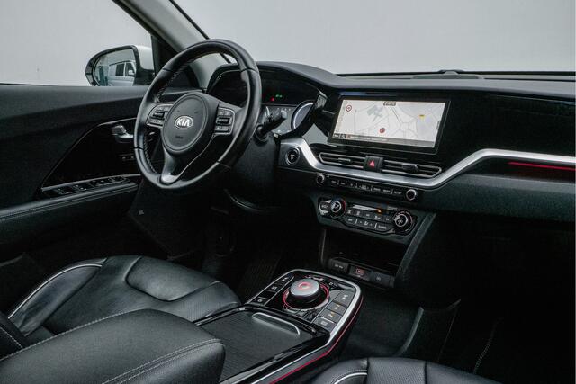 KIA e-Niro ExecutiveLine 64 kWh Stoel-stuurverwarming/ Leer/ Camera/ Navigatie/ Jbl/ Carplay/ Full led/ Adapt. cruise