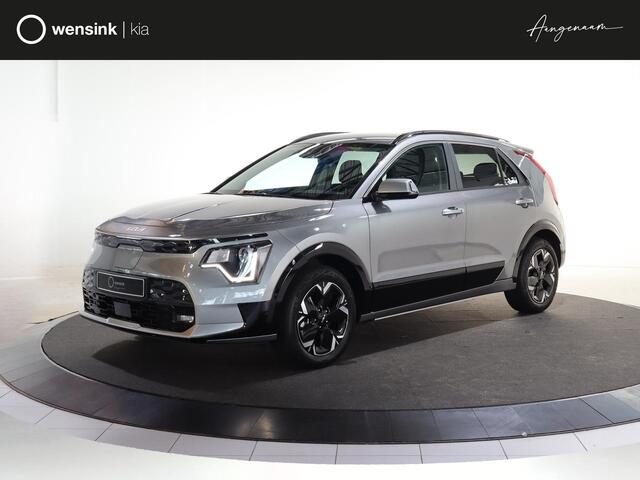 KIA e-Niro EV Light Advanced 64.8 kWh | Stoelverwarming | Privacy glass | Stuurwielverwarming | Achteruitrijcamera | 17" LM velgen | Adaptieve cruise control | Navigatie |