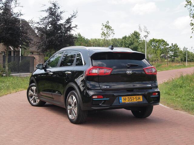 KIA e-Niro ExecutiveLine 64 kWh | Camera | Apple Carplay | Cruise Control | JBL | Leer |