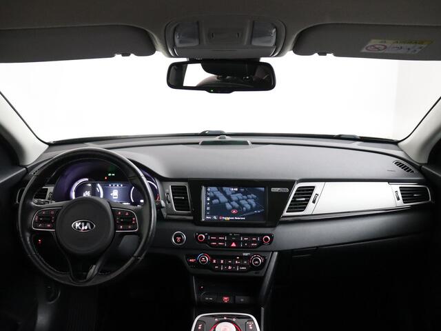 KIA e-Niro ExecutiveLine 64 kWh | SoH 94,1% | Camera | Warmtepomp | Adaptief Cruise!