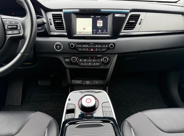 KIA e-Niro DynamicLine 64 kWh I Navi I Keyless I Half-leder