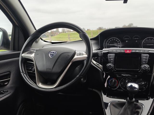 Lancia YPSILON 0.9 TwinAir Opening Edition | Automaat