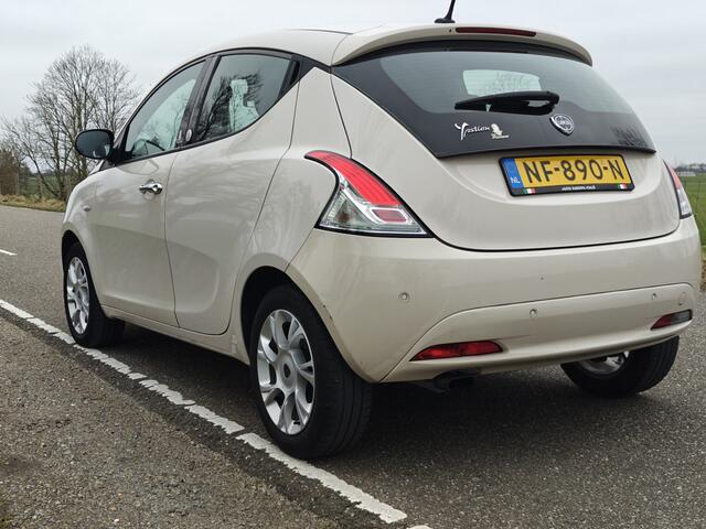 Lancia YPSILON 0.9 TwinAir Opening Edition | Automaat